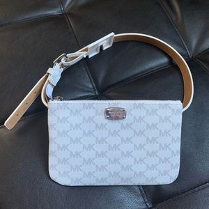 Michael Kors Women Fanny Pack small